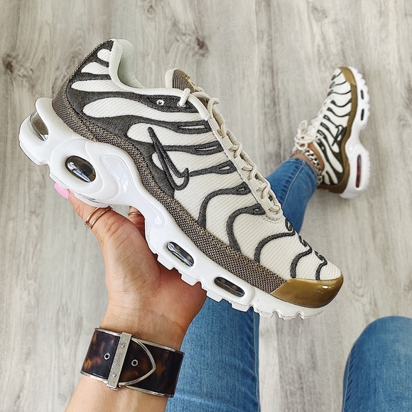 Nike Shoes - Nike air max plus sneakers